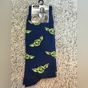 Star Wars The Child Pattern Navy & Green Men's Crew Socks
